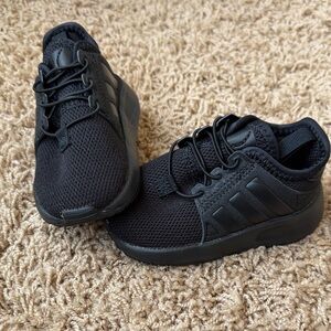 Adidas Toddler All-Black Sneakers 5